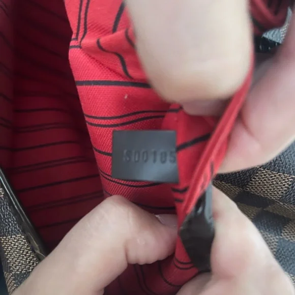 Authentic Louis Vuitton Neverfull GM - Picture 5 of 16